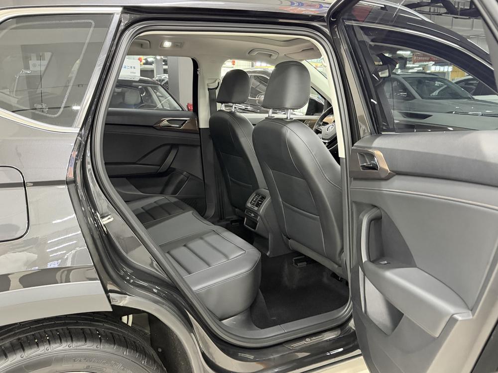 Volkswagen Tharu 2022 280TSI 2WD Luxury – фото 14