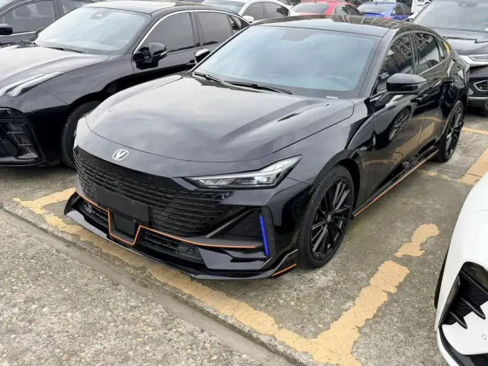 Changan UNI-V 2023 Model 1.5T Sports Edition