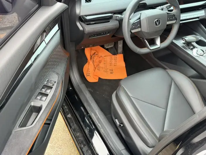 Changan UNI-V 2023 Model 1.5T Sports Edition – фото 9
