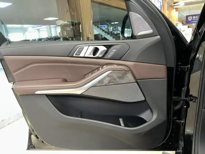 BMW X5 2022 Model xDrive 30Li Exclusive Model M Sports Set – фото 6
