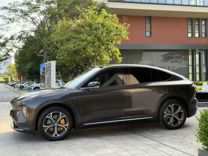 NIO EC6 2023 Model 75kWh – фото 4