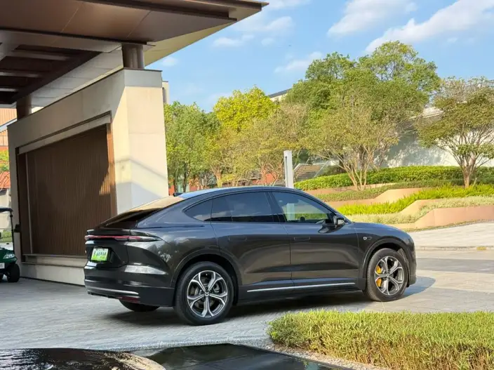 NIO EC6 2023 Model 75kWh – фото 7