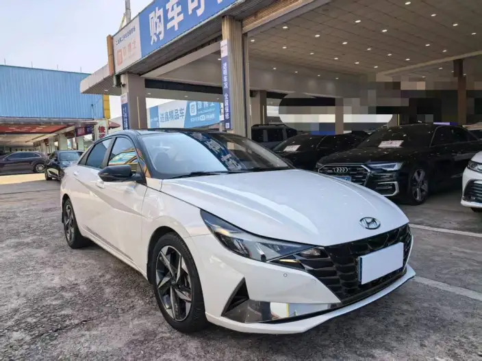 Hyundai Ioniq 2022 Model 1.5L CVT LUX Premium Edition – фото 3
