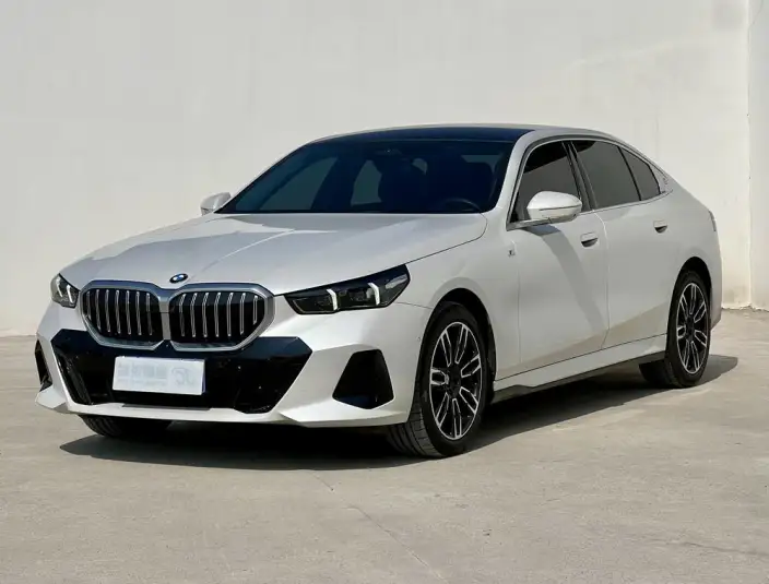 BMW 5 Series 2024 Model 530Li Leading Model M Sports Set – фото 1