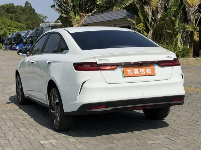 Geely Geometry G6 2024 Model 500KM Noble Model – фото 5