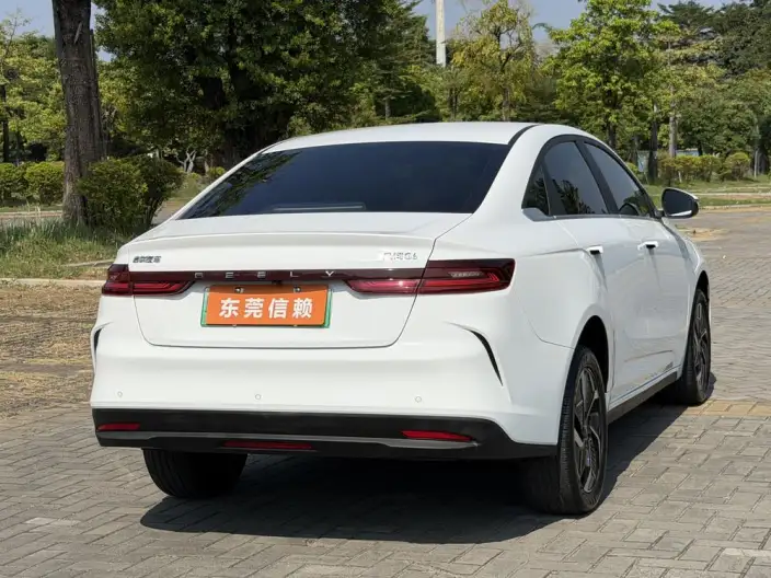 Geely Geometry G6 2024 Model 500KM Noble Model – фото 7