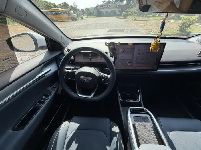 Geely Geometry G6 2024 Model 500KM Noble Model – фото 8