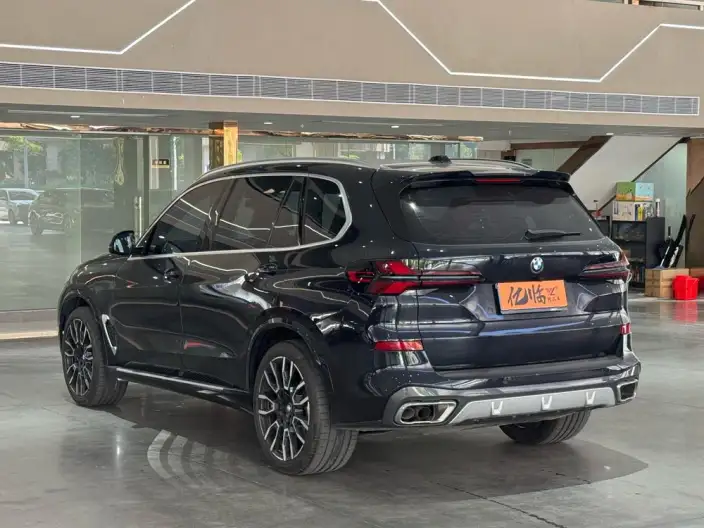 BMW X5 2025 Model xDrive40Li M Sports Night Set – фото 4