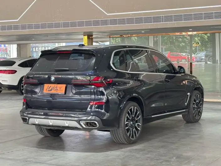 BMW X5 2025 Model xDrive40Li M Sports Night Set – фото 6