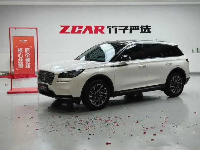 Lincoln Corsair 2022 Model 2.0T 2WD Zunya Edition – фото 1