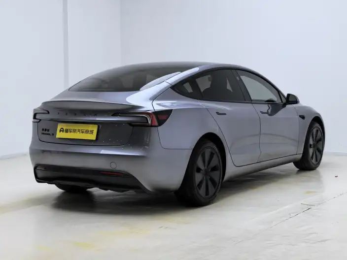 Model 3 2025 Model Facelift Rear-wheel drive version – фото 7