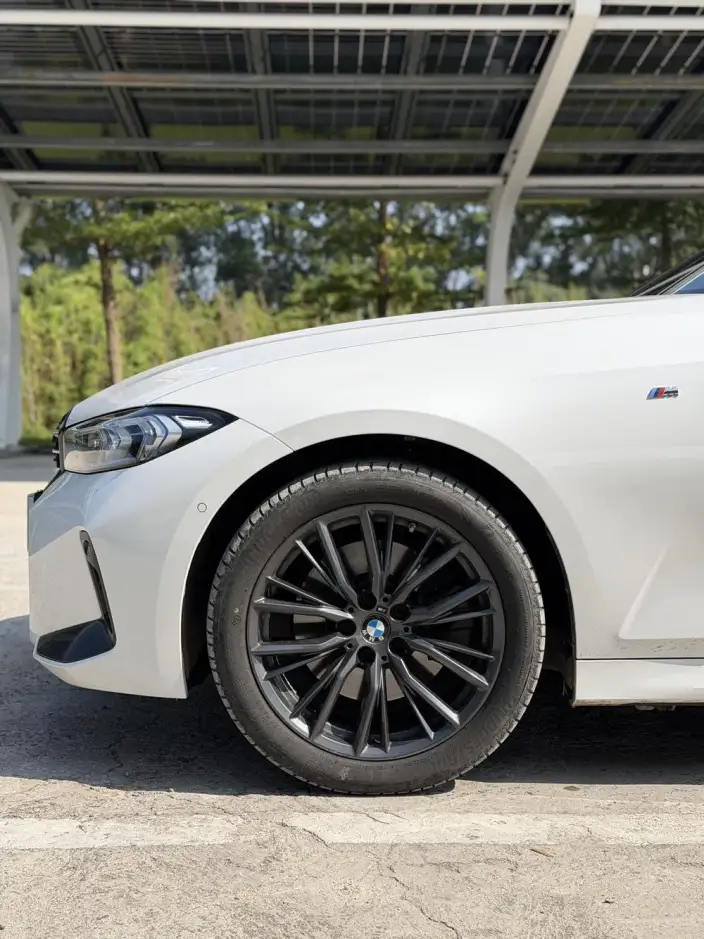 BMW 3 Series 2023 Model 330Li M Sports Night Set – фото 9
