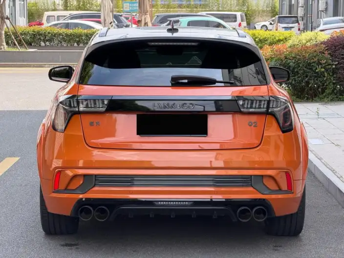 Lynk & Co 02 Hatchback 2021 Model 2.0TD Hatchback Halo – фото 5