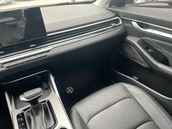 Geely Emgrand 2022 Model No. 4 Gen 1.5L CVT Luxury Model – фото 4