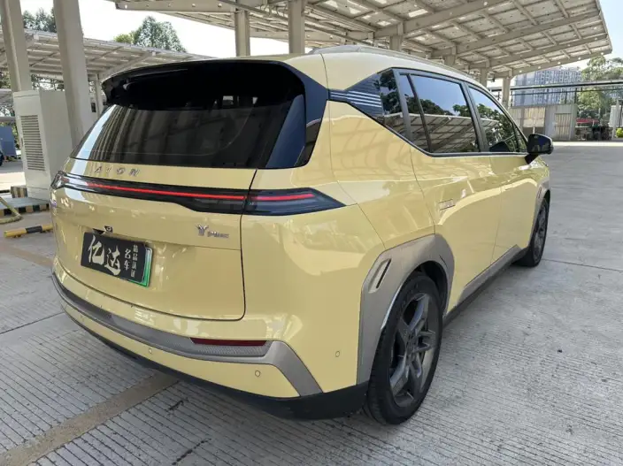 AION Y 2022 Model PLUS 70 Technology Edition – фото 7
