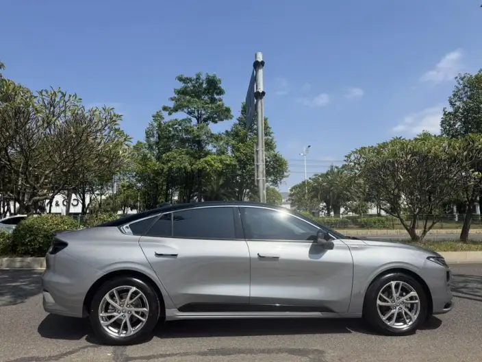 Ford Mondeo 2023 Model EcoBoost 245 Luxury Model – фото 7