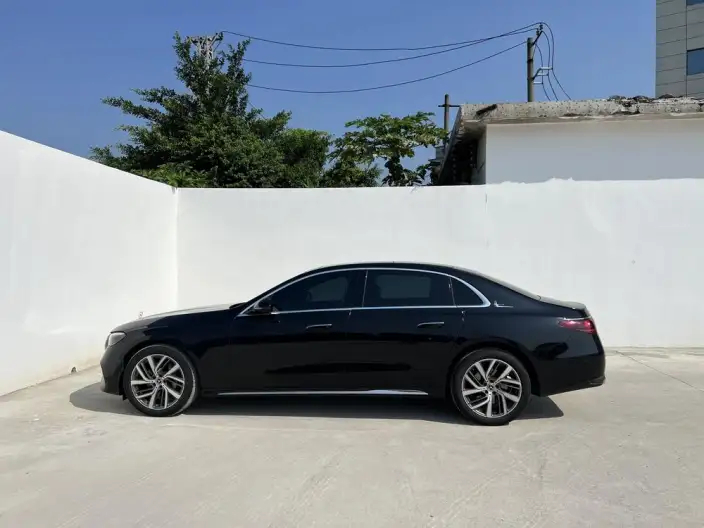 Mercedes-Benz E-Class 2024 Model E 300 L Fashion Model sedan – фото 3