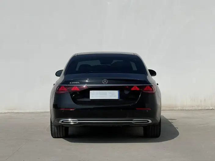 Mercedes-Benz E-Class 2024 Model E 300 L Fashion Model sedan – фото 5