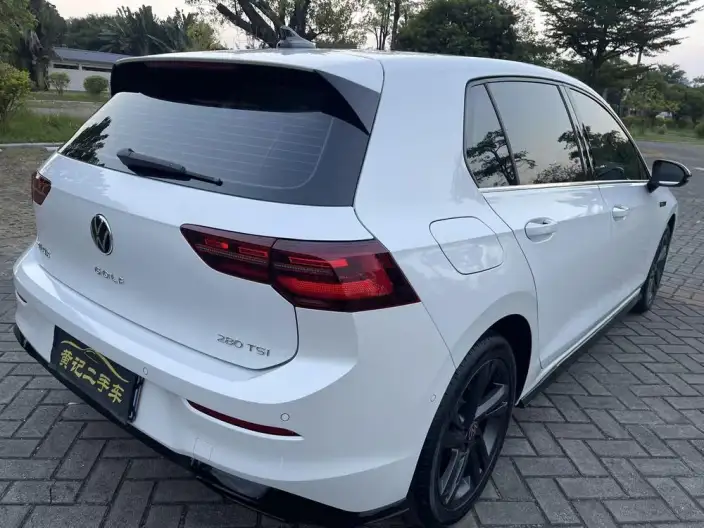 Volkswagen Golf 2023 Model Facelift 280TSI DSG R-Line Lite – фото 9