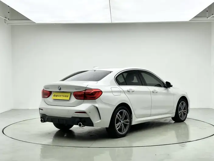 BMW 1 Series 2021 Model Facelift 120i M Sports Edition – фото 7
