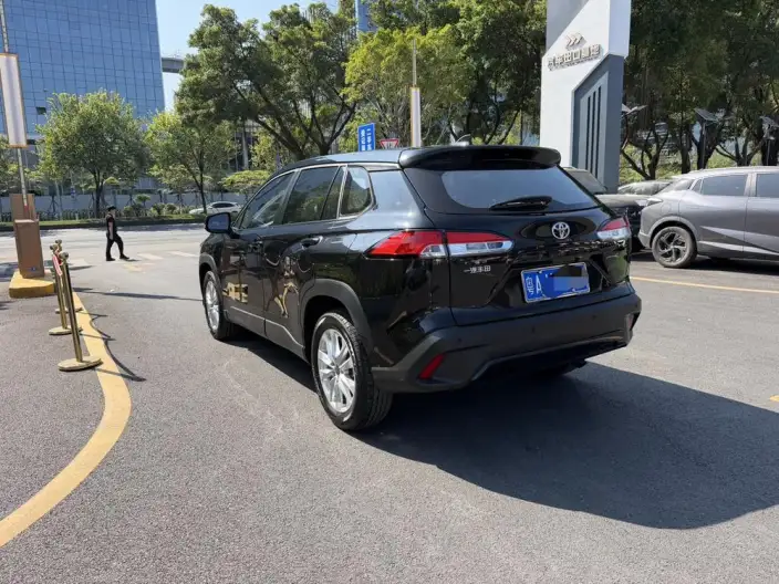 Toyota Corolla Cross 2022 Model 2.0L Elite Edition – фото 4