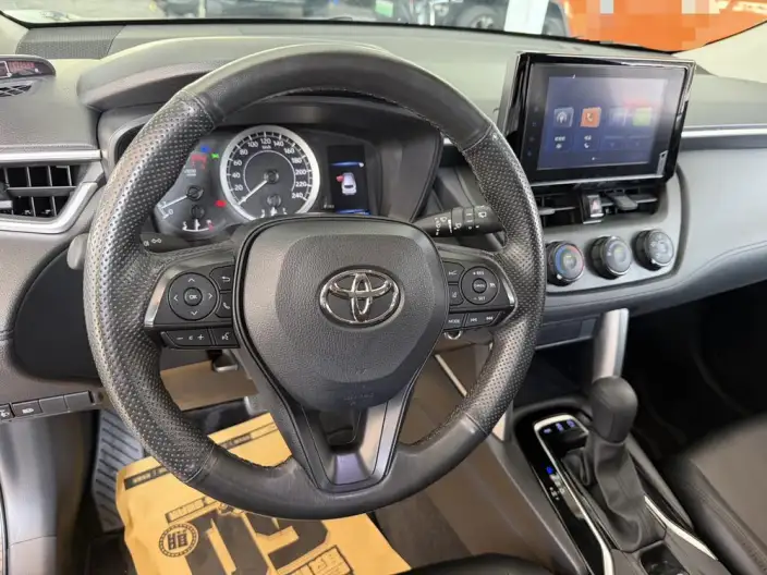 Toyota Corolla Cross 2022 Model 2.0L Elite Edition – фото 10