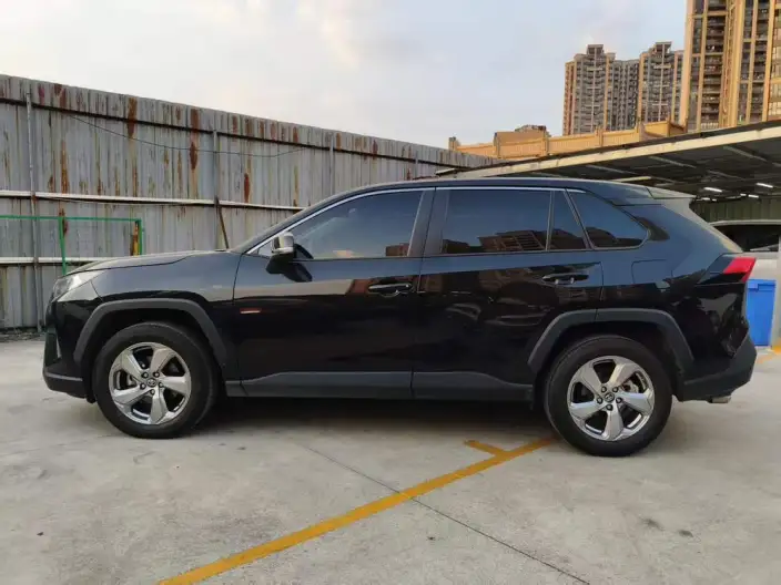 Toyota RAV4 2022 Model 2.0L CVT 2WD Fashion PLUS Edition – фото 3