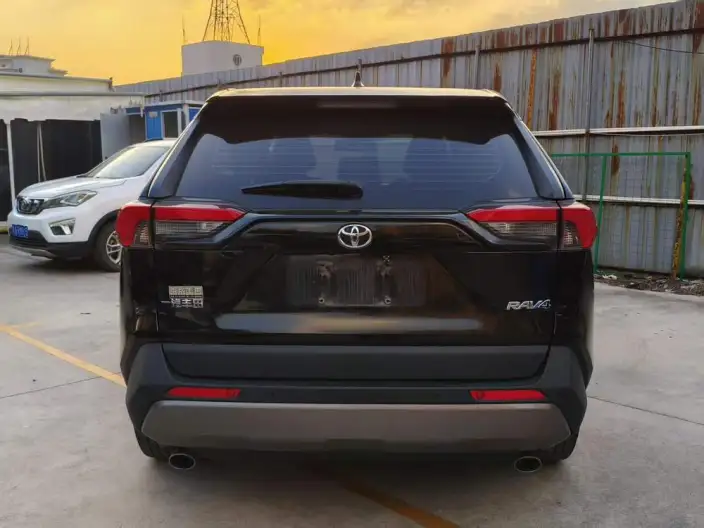 Toyota RAV4 2022 Model 2.0L CVT 2WD Fashion PLUS Edition – фото 4