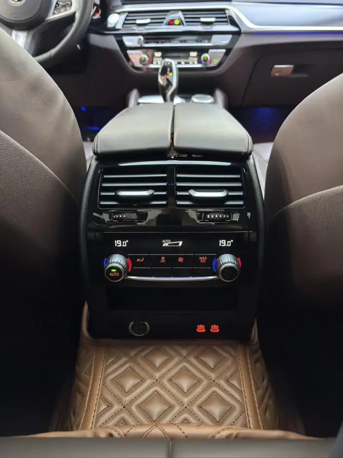BMW 5 Series Imported 2022 Model 540i Fashion edition M Sports Set – фото 5