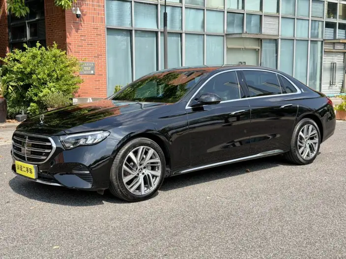 Mercedes-Benz E-Class 2024 Model E 300 L Fashion Model sedan – фото 1