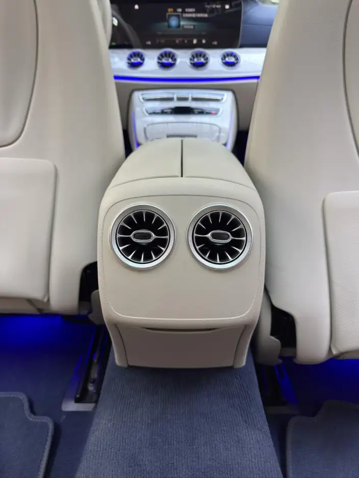 Mercedes-Benz E-Class Imported 2023 Model E 260 Coupe – фото 6
