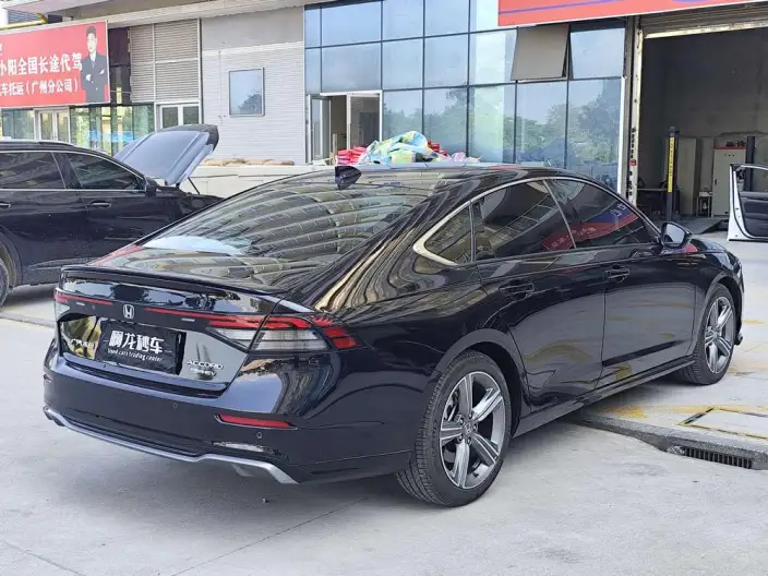 Honda Accord PHEV 2025 Model e:PHEV Premium Edition – фото 5