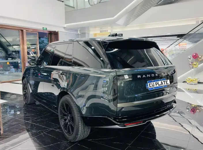 Range Rover 2023 Model 3.0 L6 360PS Shengshi Edition