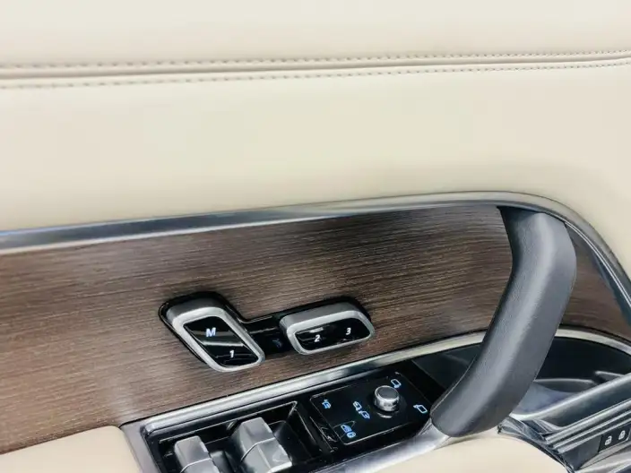 Range Rover 2023 Model 3.0 L6 360PS Shengshi Edition – фото 7