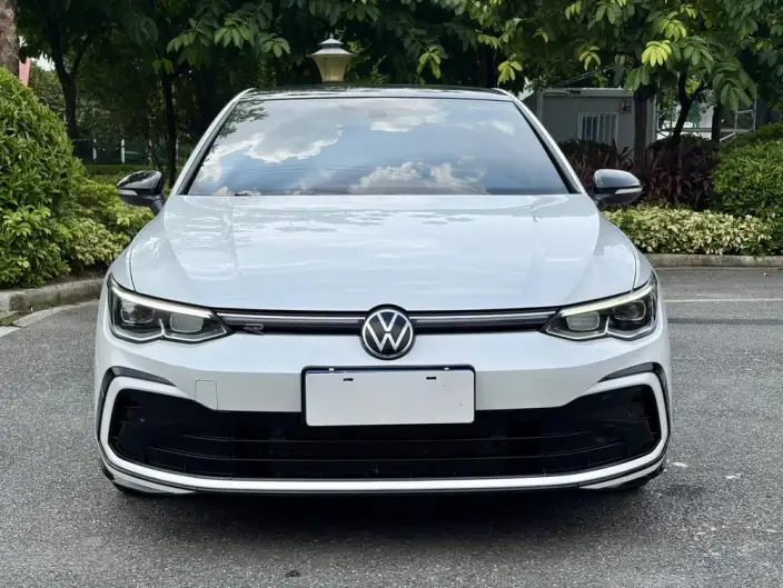 Volkswagen Golf 2023 Model Facelift 280TSI DSG R-Line Lite – фото 2
