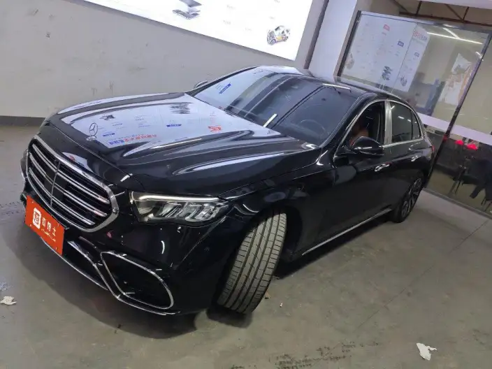 Mercedes-Benz E-Class 2024 Model E 300 L Luxury Model sedan – фото 1