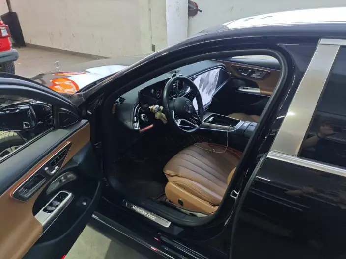 Mercedes-Benz E-Class 2024 Model E 300 L Luxury Model sedan – фото 7