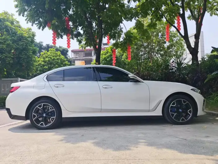 BMW i3 2023 Model eDrive35L – фото 6