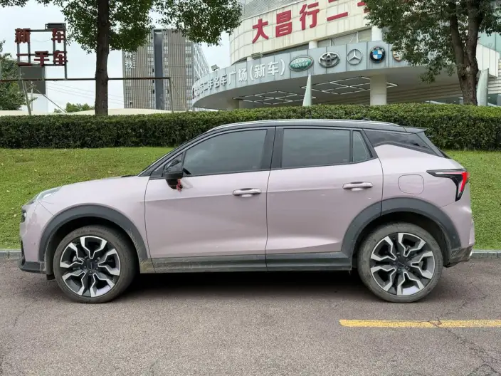 Lynk & Co 06 2023 Model Remix 1.5T Hero