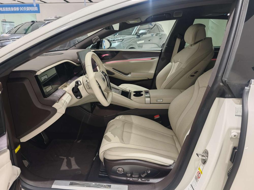 Denza Z9 DM 2024 1100 4WD Max – фото 13