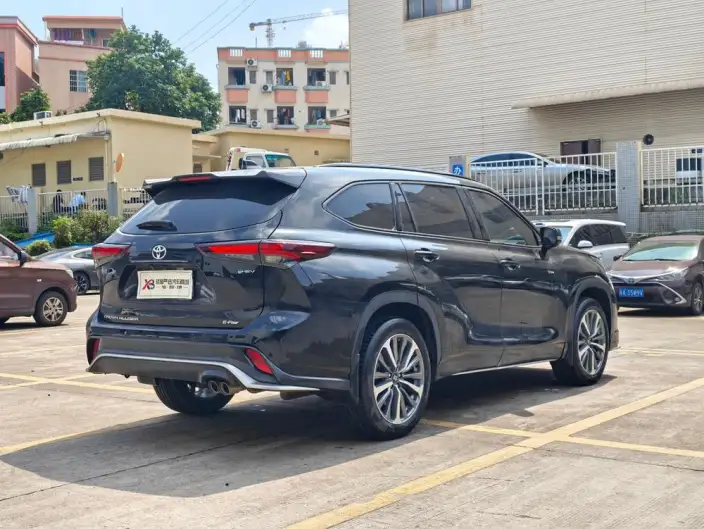 Crown Kluger 2024 Model Intelligent Hybrid 2.5L E-CVT 4WD Premium Edition – фото 6