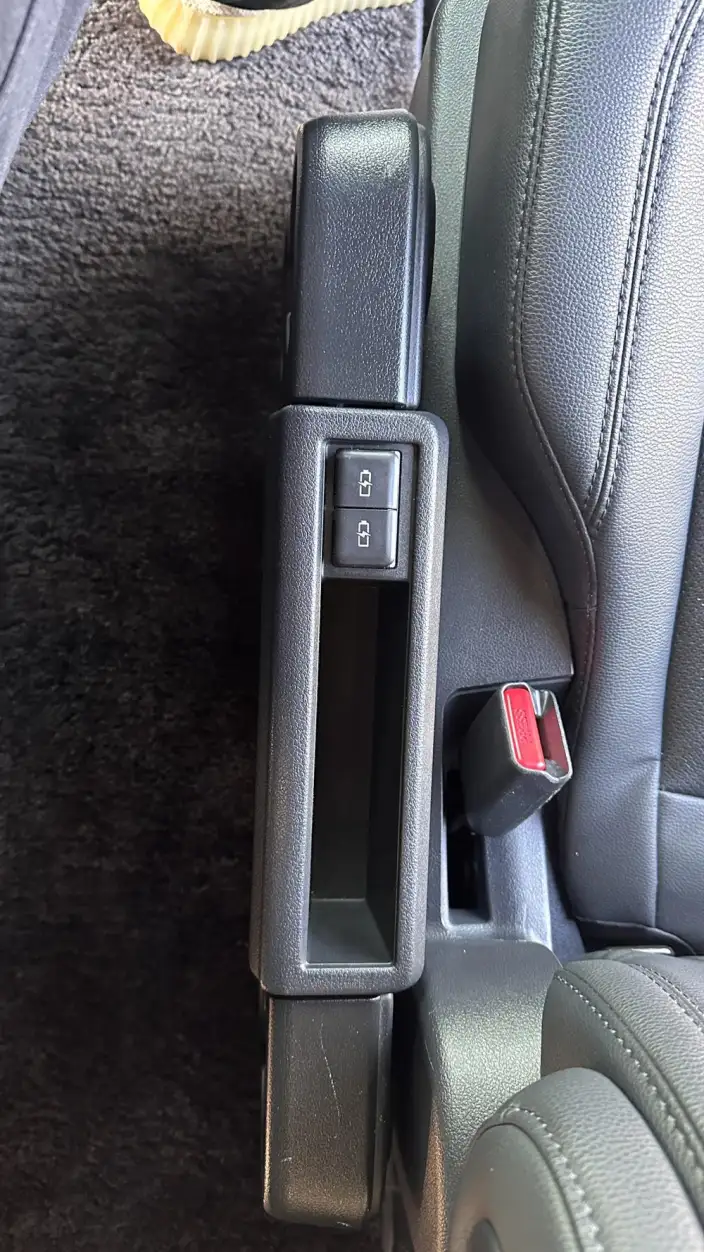 Toyota Sienna 2021 Model 2.5L Hybrid Premium Edition – фото 7