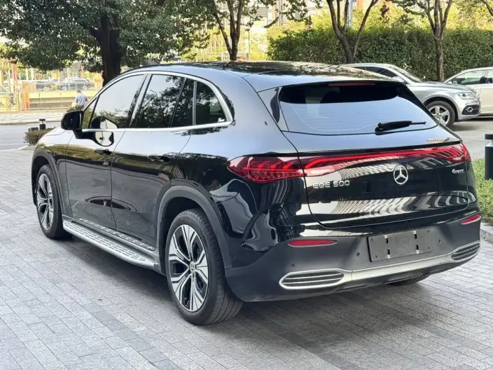 Mercedes-Benz EQE SUV 2024 Model EQE SUV 500 4MATIC Deluxe Edition – фото 4