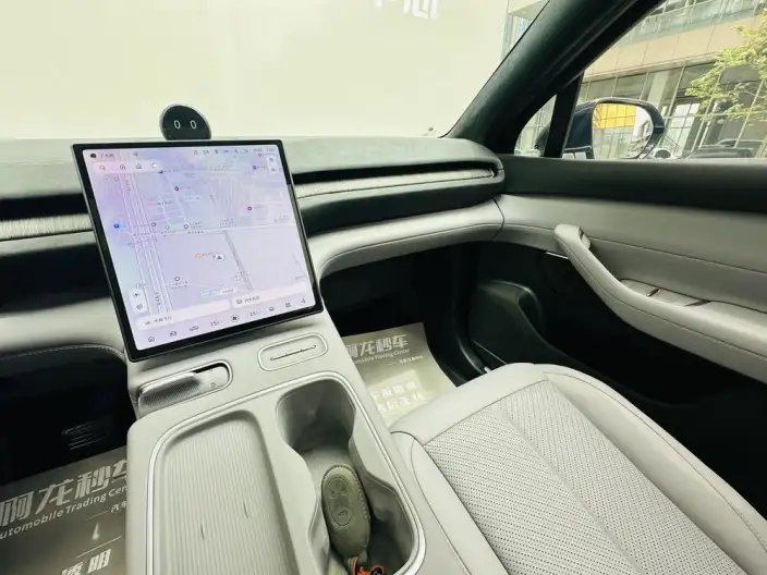 NIO EC6 2023 Model 75kWh – фото 9