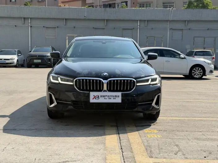 BMW 5 Series 2022 Model Facelift 525Li Luxury Set – фото 2