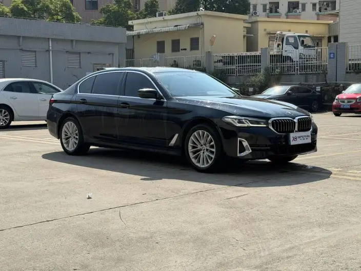 BMW 5 Series 2022 Model Facelift 525Li Luxury Set – фото 3