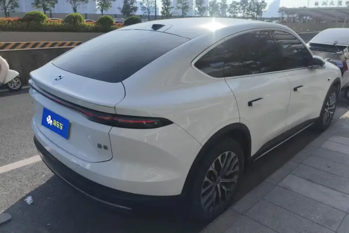 NIO EC6 2024 Model 75kWh – фото 3