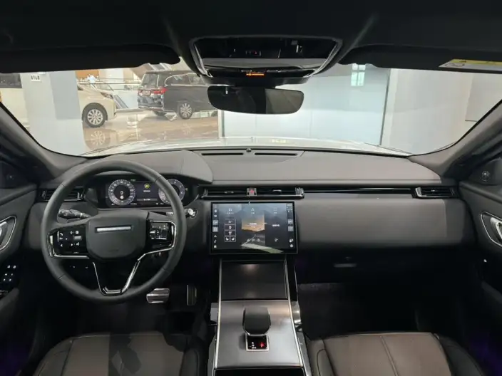 Range Rover Velar 2026 Model 250PS Dynamic SE – фото 8