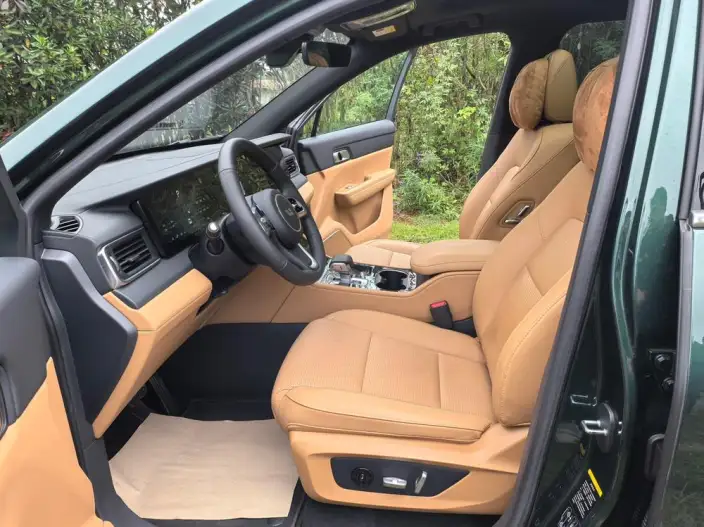 Li Auto ONE 2021 Model Extended Range 6 seat Edition – фото 6