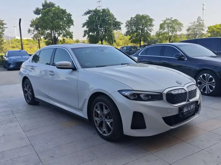 BMW i3 2023 Model eDrive35L – фото 3